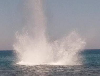 Κρήτη: Ελεγχόμενη έκρηξη σε ξεχασμένο βλήμα του Β’ Παγκοσμίου Πολέμου (φωτό, βίντεο)